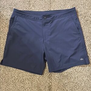 Alo men’s XL shorts